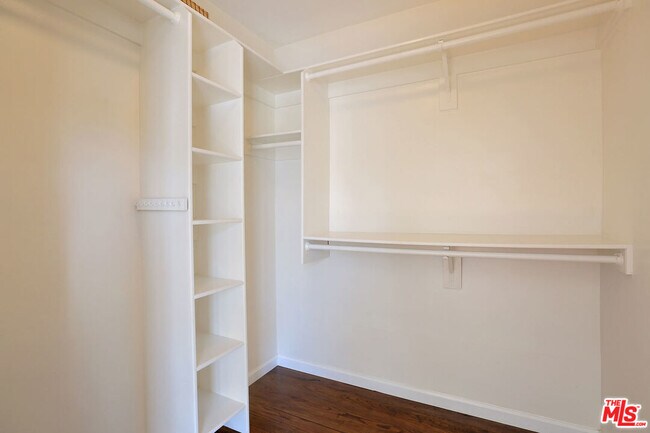 Building Photo - 311 S Church Ln