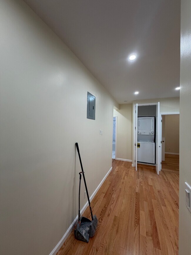 Building Photo - 1917 Avenue O