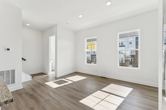 Building Photo - 1508 Village Hall Ln