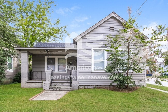 Building Photo - 1858 Watkins St