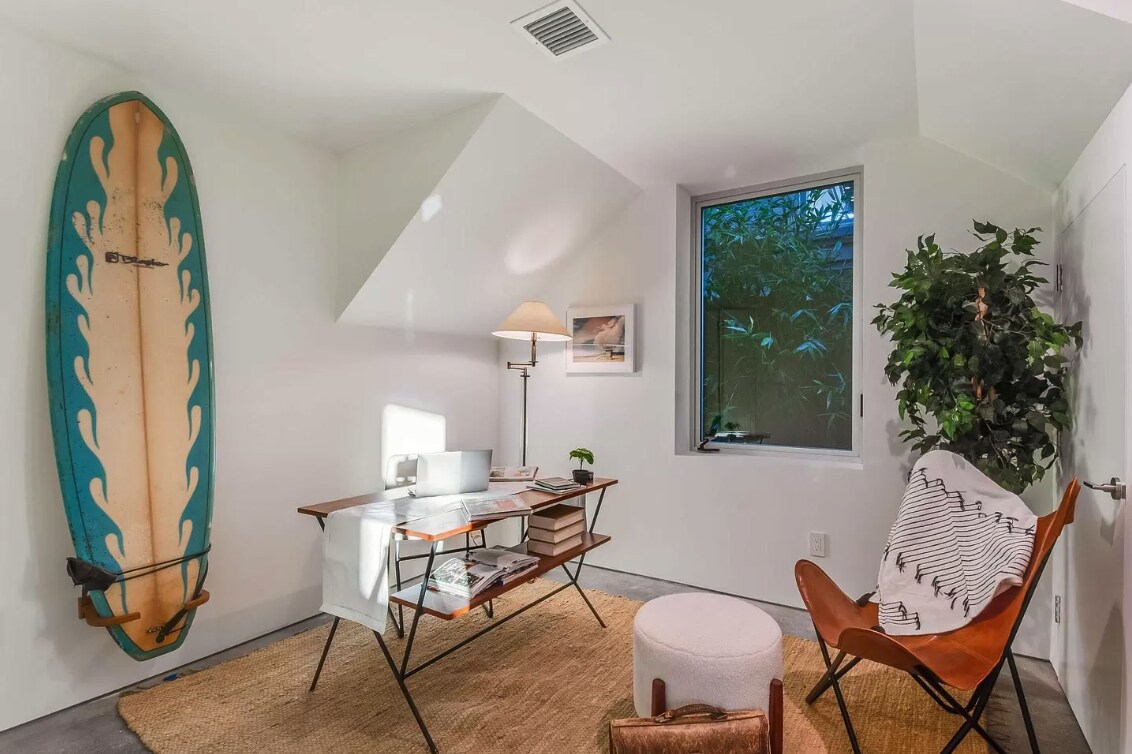 Building Photo - 1519 Cabrillo Ave
