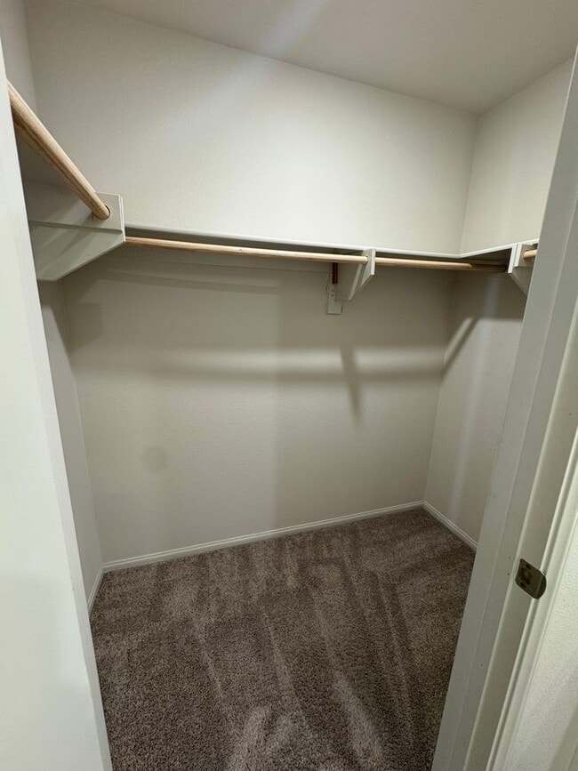 Building Photo - 2 Bedrooms 2.5 Bathrooms condo