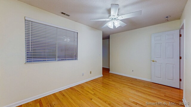 Building Photo - 80 Country Ln