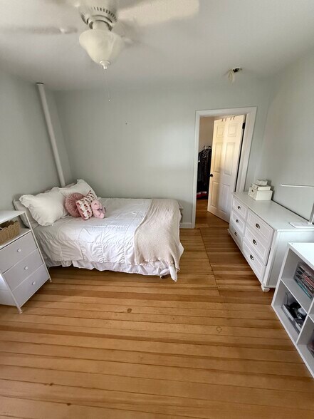 Building Photo - 248 Douglas Pike