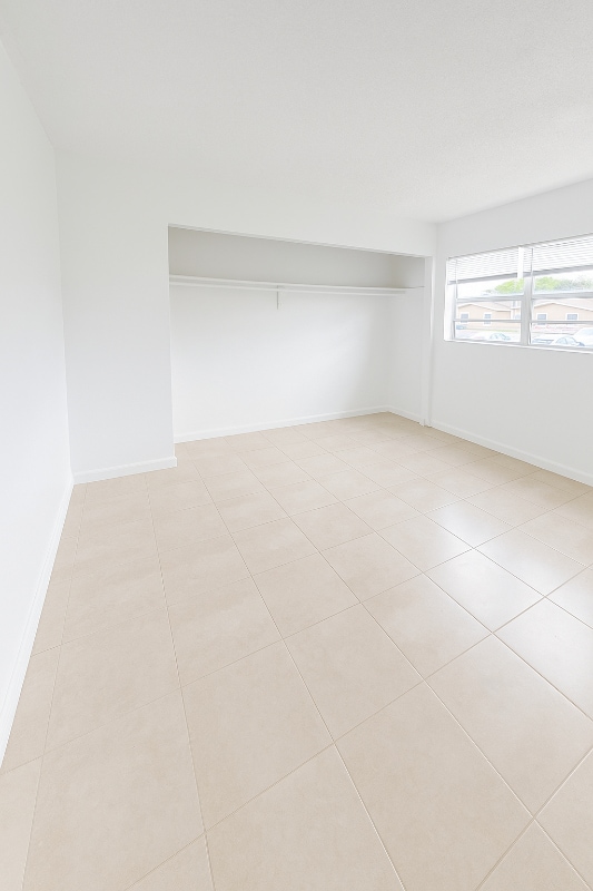 Building Photo - 3721 SW 60th Ave