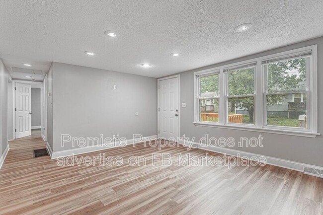 Building Photo - 1749 Sinnott Cir