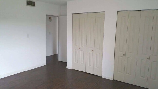 Building Photo - 3220 Sanders Rd