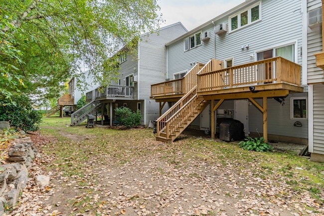 Building Photo - 20 Profile Cir