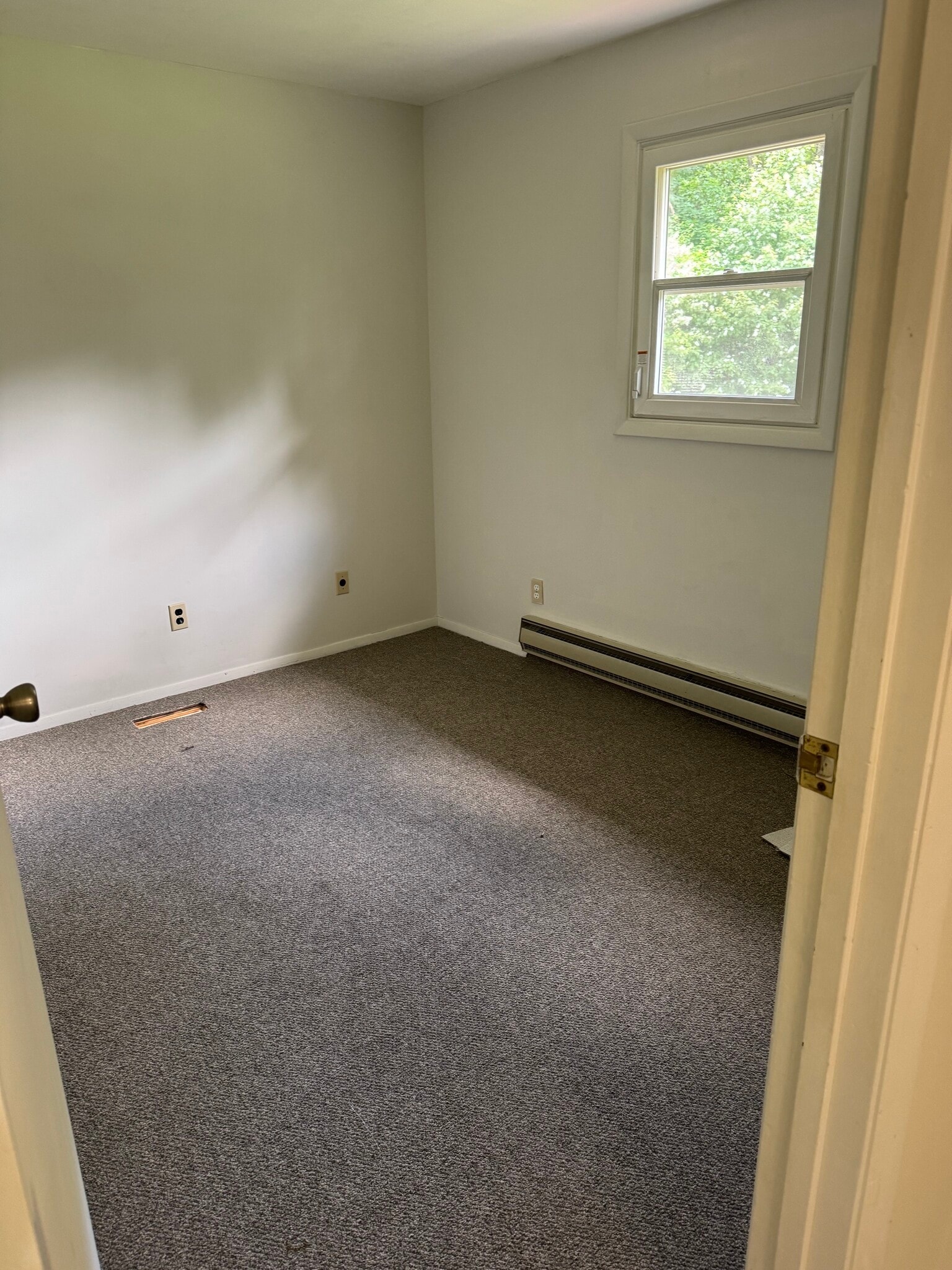 Bedroom 2 - 86 Pinecrest Dr