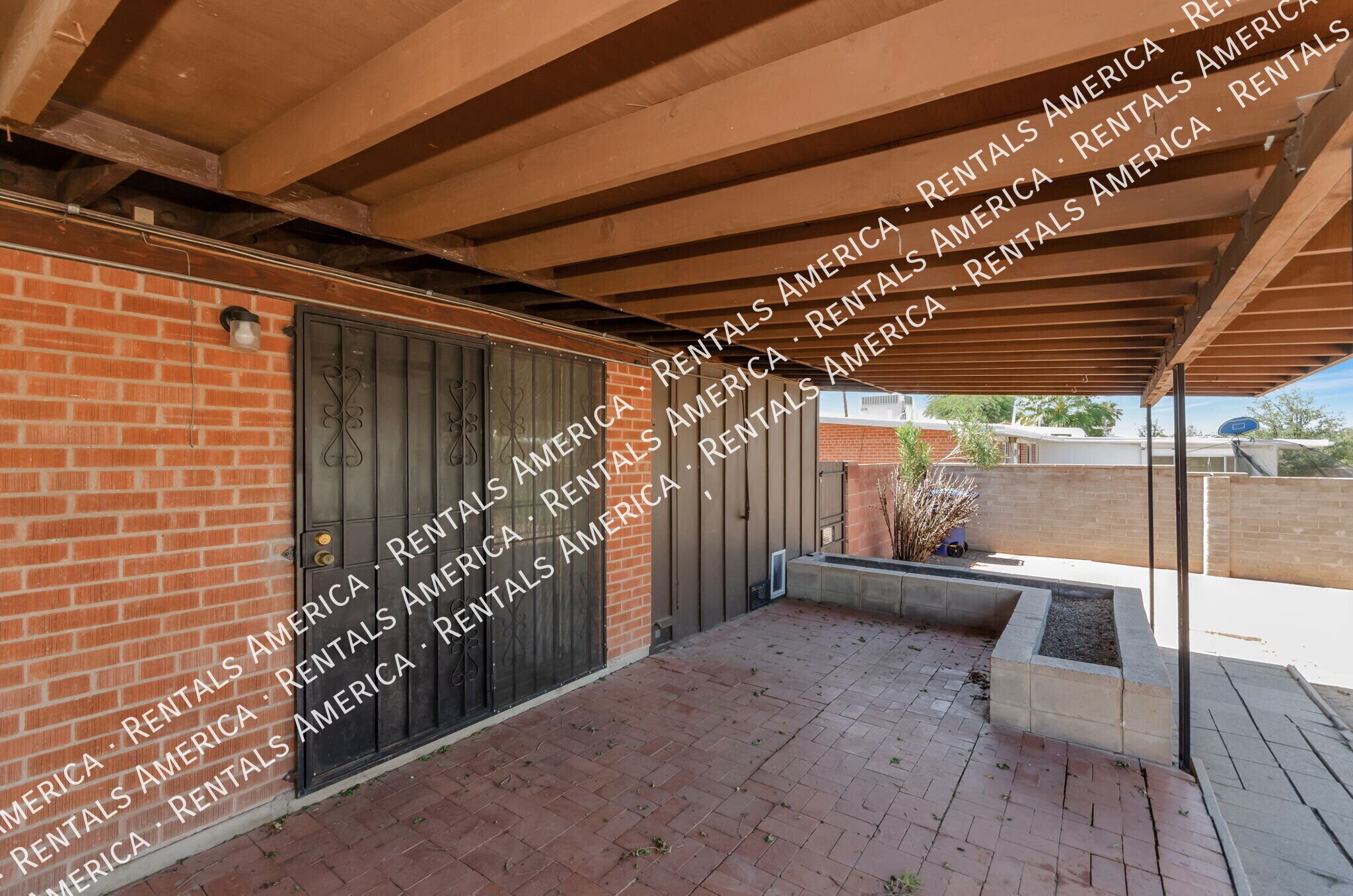 Building Photo - 6545 E Calle Luna