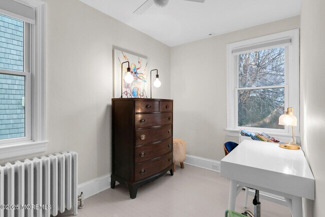 Building Photo - 27 Waterman Ave