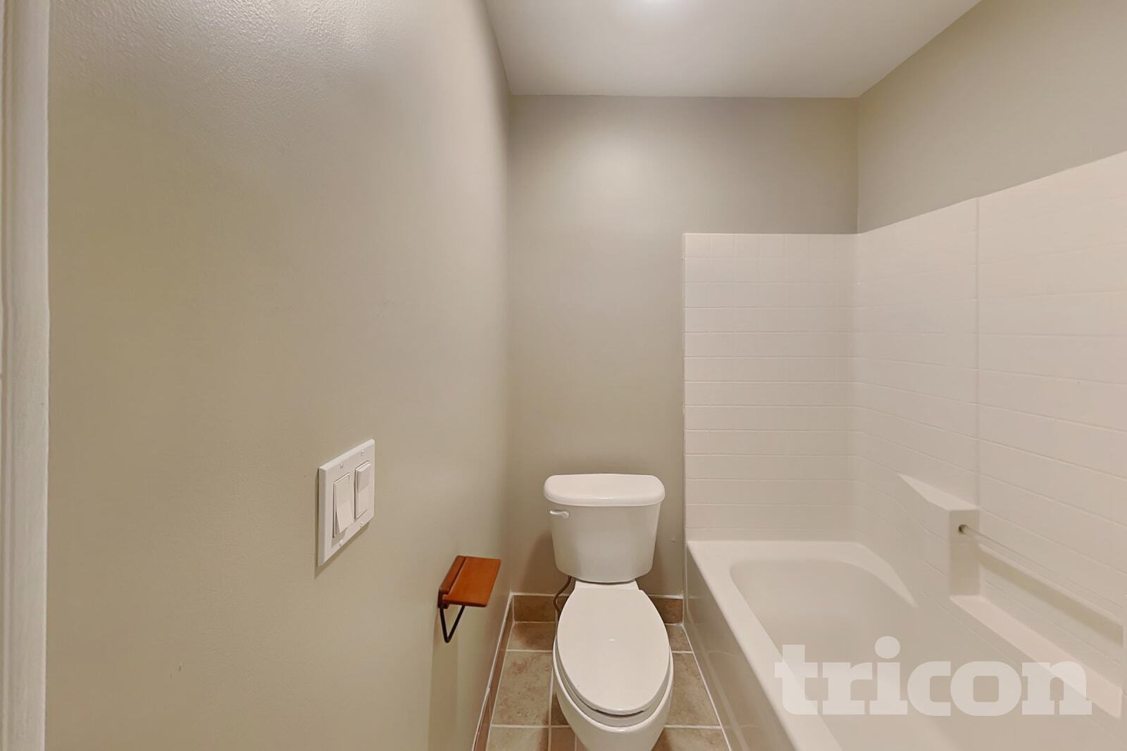 Building Photo - 323 Ivy Manor Dr NW