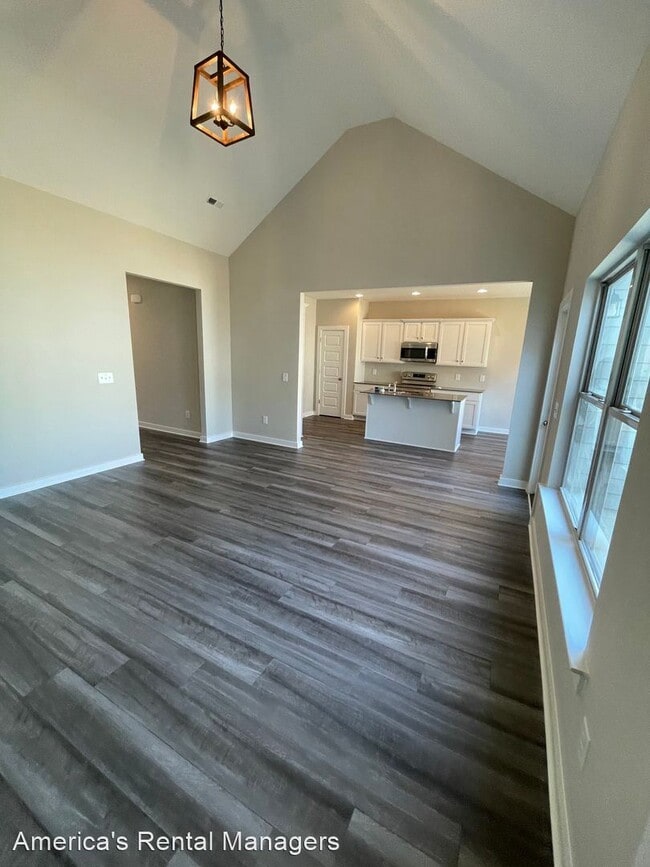 Building Photo - 4 br, 2 bath House - 2138 Sullivan Drive