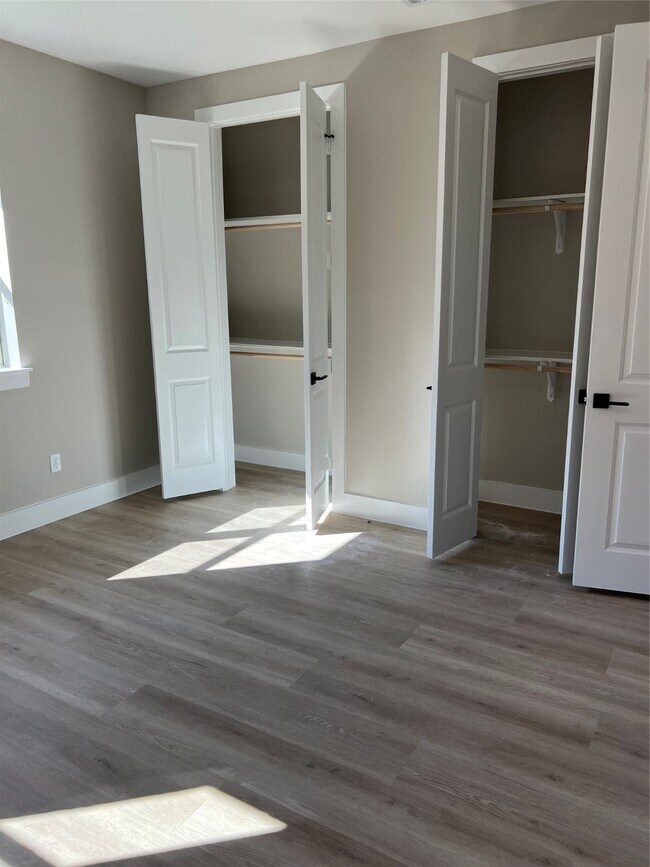 Building Photo - 20027 Venetto St