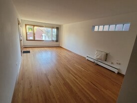 Building Photo - 7226 W Belden Ave