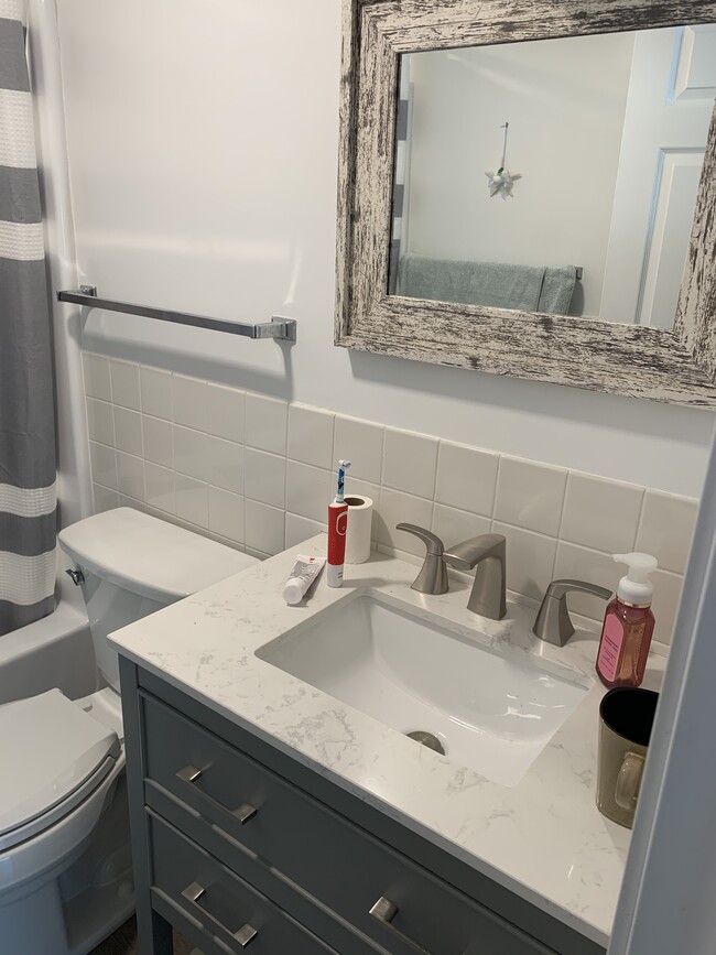 2nd Bathroom - 31 E Grand Ave