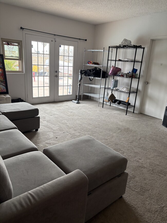 Building Photo - 3397 Bancroft Cir