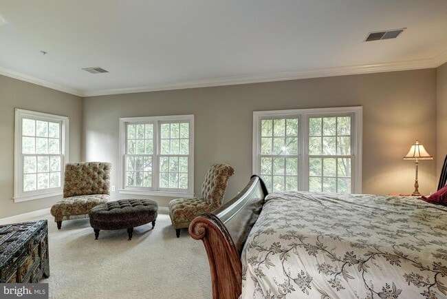 Building Photo - 1657 Colonial Hills Dr