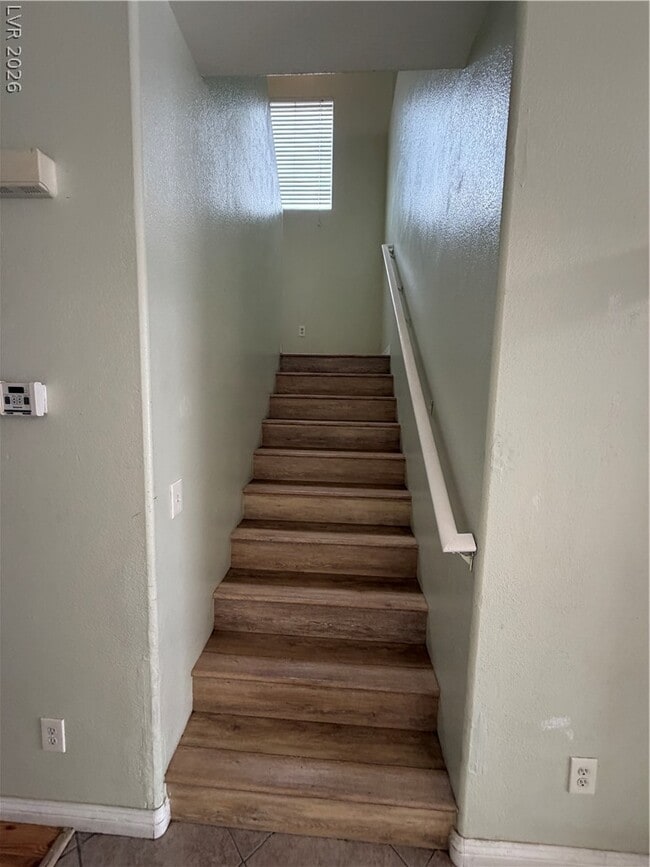 Building Photo - 3814 Kit Fox St