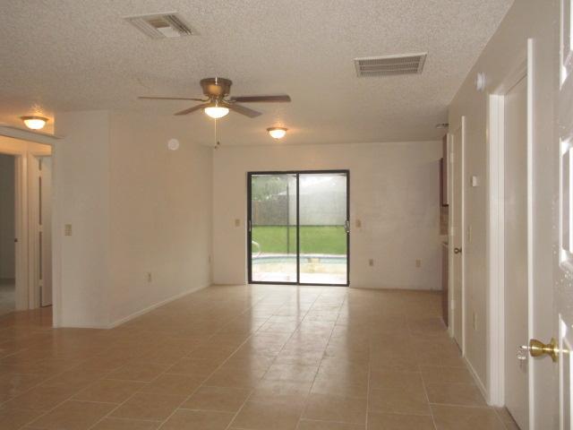 Building Photo - 11348 Linden Dr