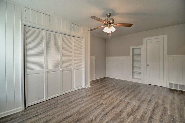 Building Photo - 1707-B Main St