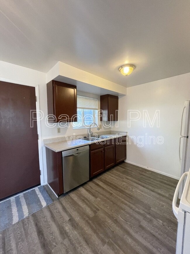 Building Photo - 1477 Brooklane Cir S