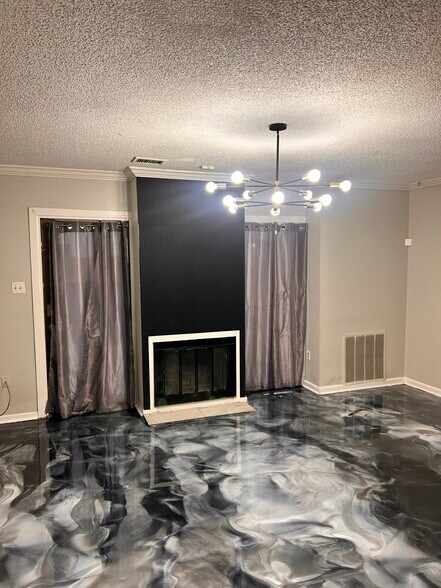 Livin g room - 5589 Gates Cv