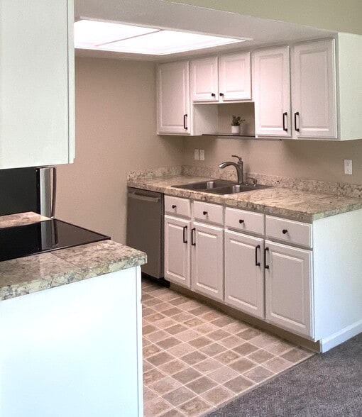 Kitchen - 9455 SW 146th Terrace