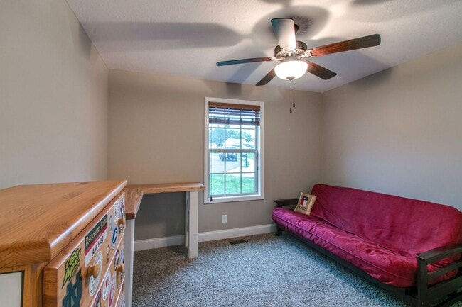 Building Photo - 115 Grassmire Dr