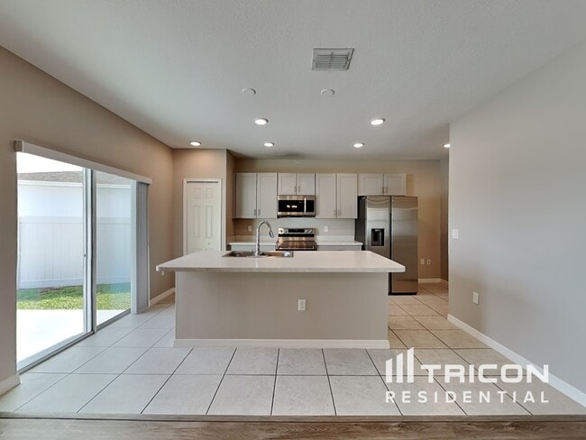 Building Photo - 1226 Salisbury Dr