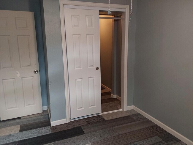 Building Photo - 2201 12th St