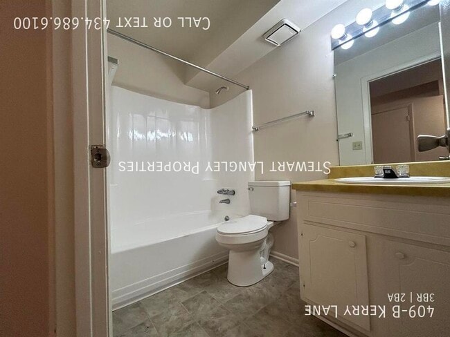 Building Photo - 409-B Kerry Lane-