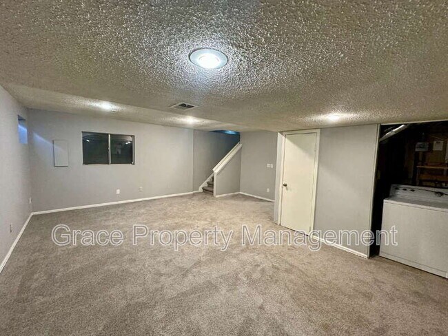 Building Photo - 15941 E Princeton Ave