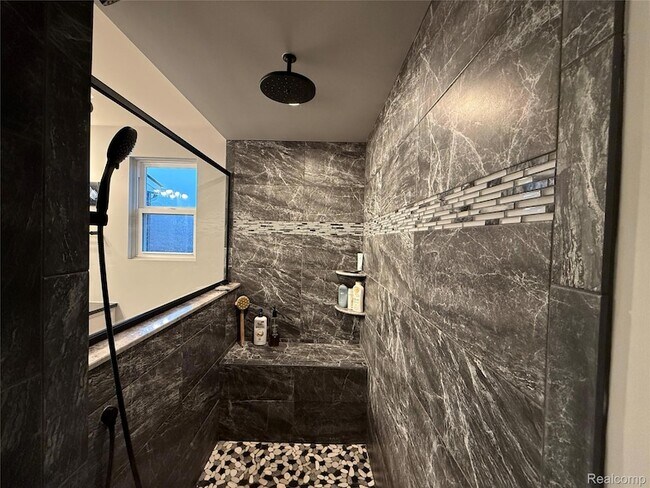 Building Photo - 4811 Broomfield Way