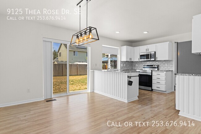 Building Photo - 9125 Thea Rose Dr. SE