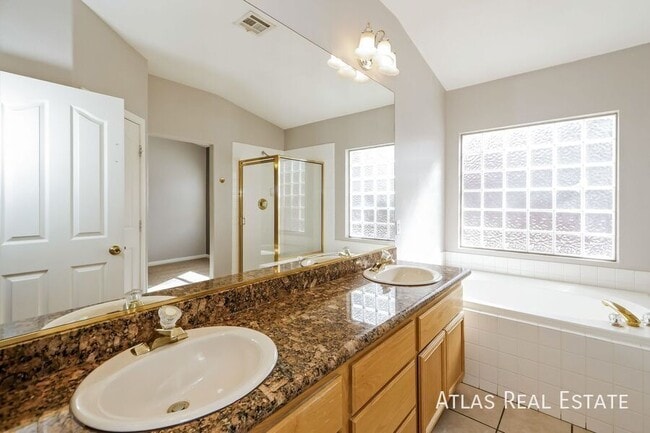 Building Photo - 1769 Clear River Falls Ln