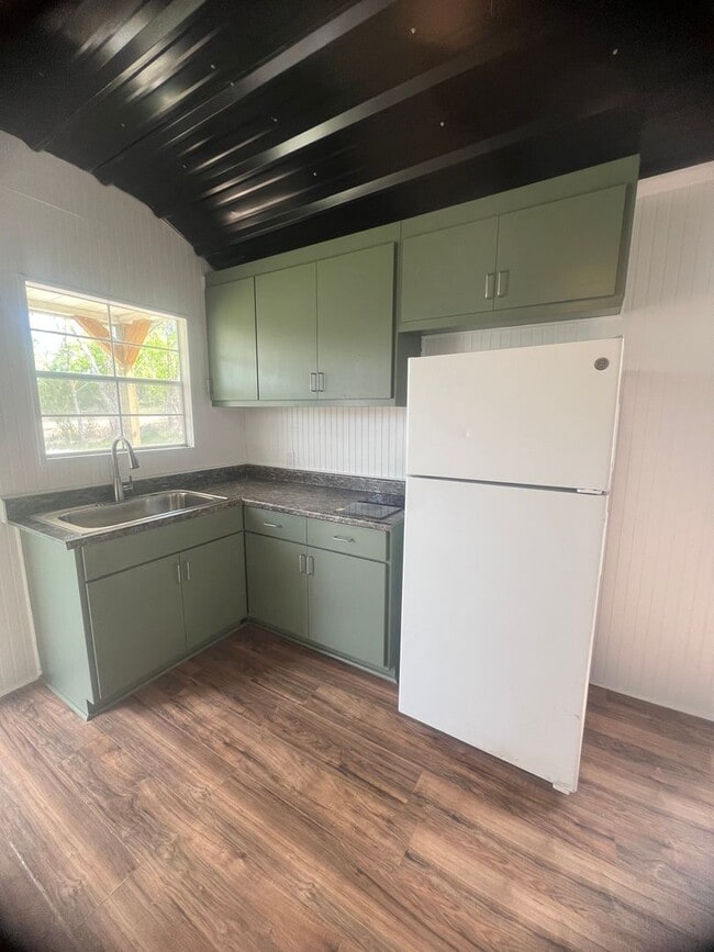Building Photo - Tiny Home Valley Mills, TX