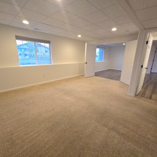 Building Photo - Remodeled 3 bedroom, 2 bathroom, 2 car garage + shop
