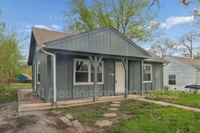 Building Photo - 5026 Locust Ave