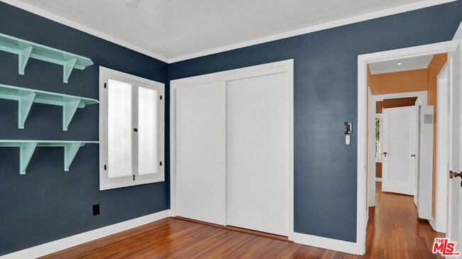 Building Photo - 6180 Oak Crest Way