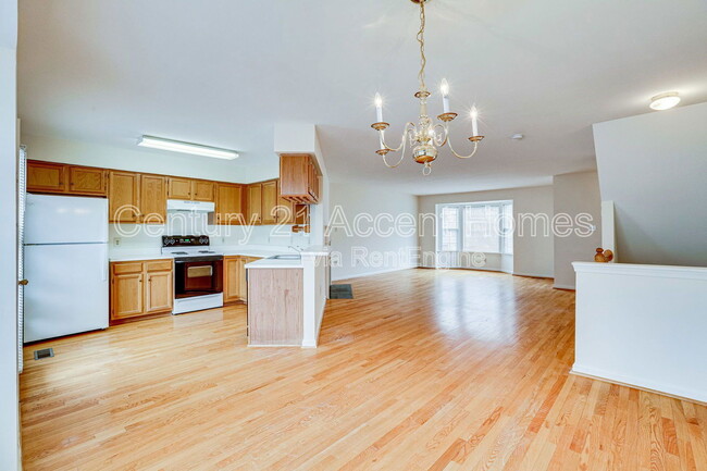 Building Photo - 6008 Keble Dr