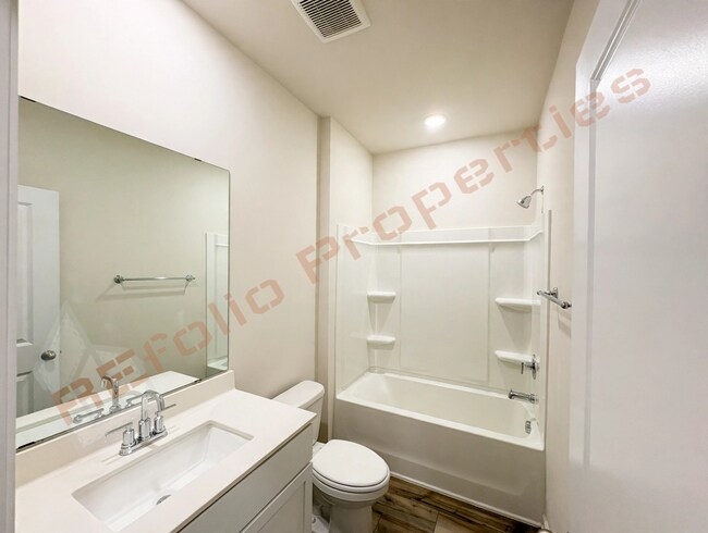 Building Photo - 127 Tourmaline Hl Dr