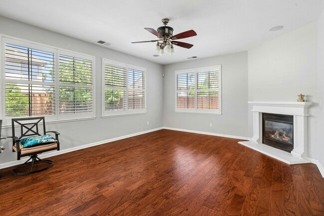 Building Photo - 507 Burk Pl
