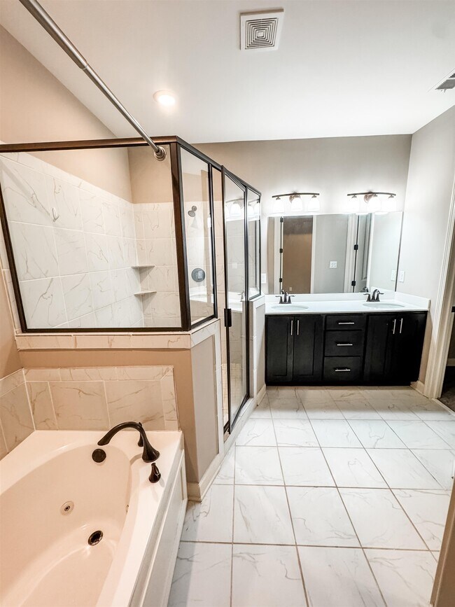 Building Photo - 8361 Curtis Landing Dr