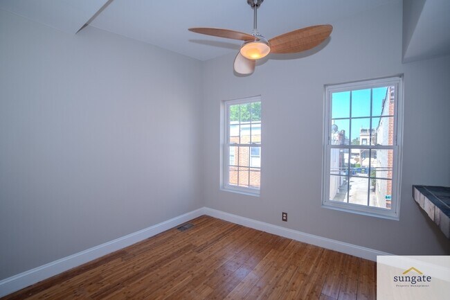 Building Photo - 313 S Madeira St