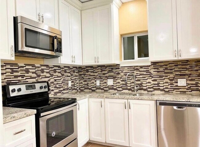 Building Photo - 2734 Duncan Dr