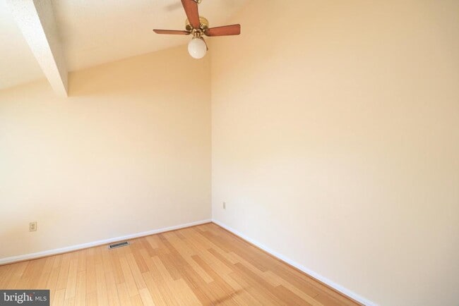 Building Photo - 1639 Carriage House Terrace