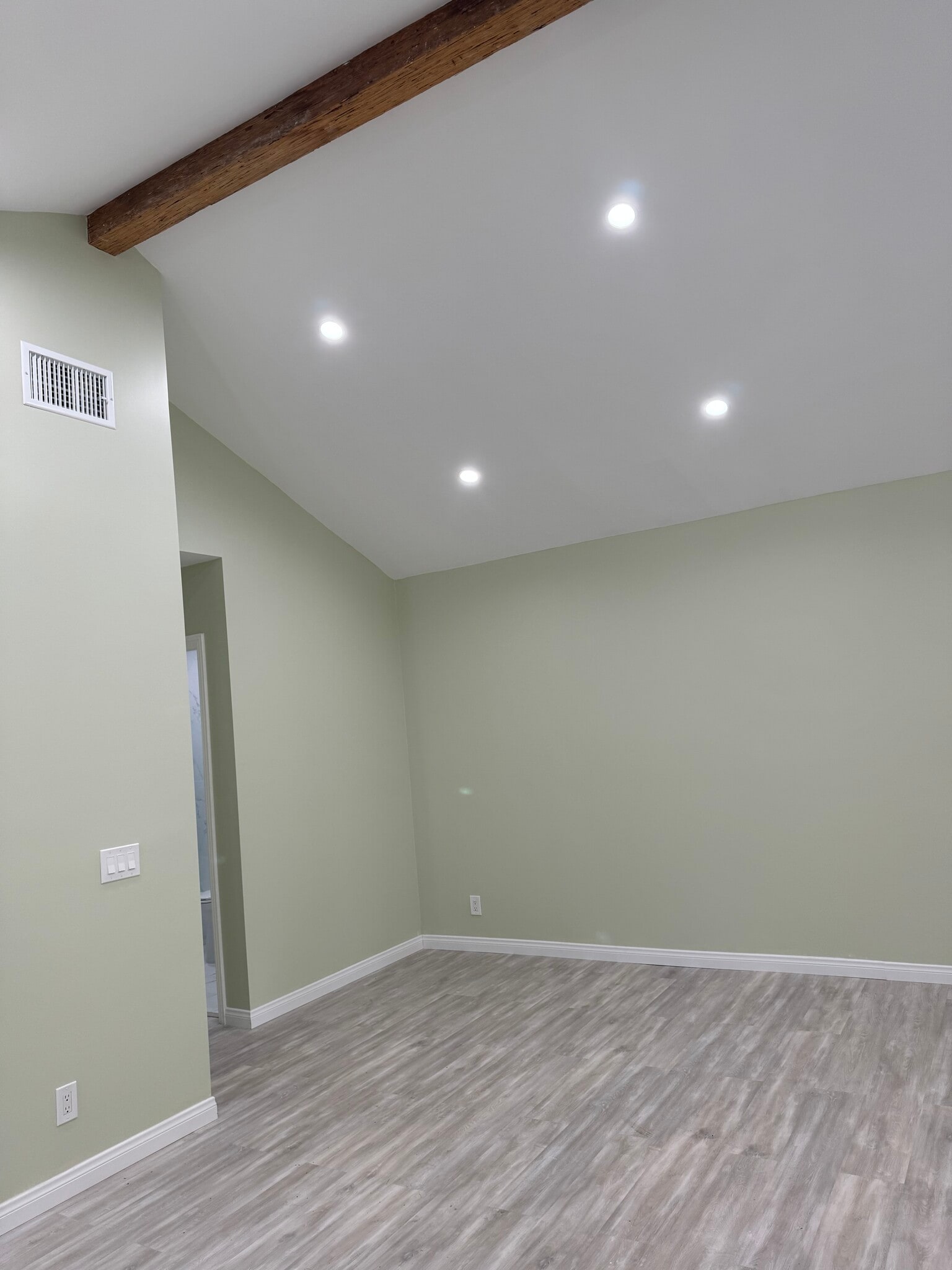 Building Photo - 4406 Coloma Ave