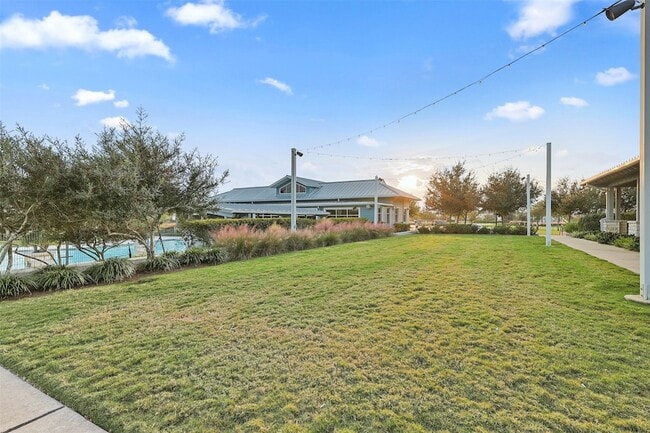 Building Photo - 5511 Orangery Ln