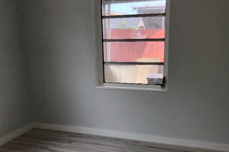 Building Photo - 634 SE 4th Pl